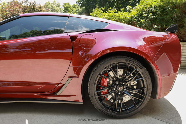 Used 2017 Chevrolet Corvette Z06 RWD image 5
