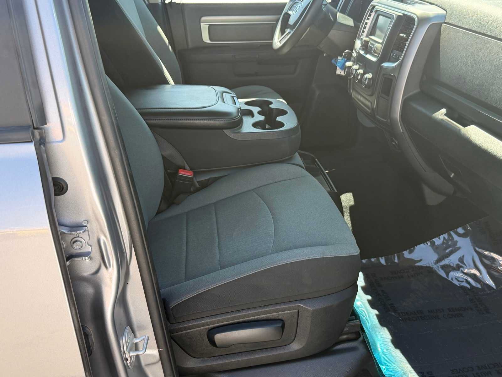 Used 2021 RAM 1500 Classic SLT RWD image 28