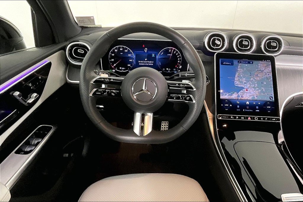 Certified 2025 Mercedes-Benz GLC 350e 4MATIC image 5