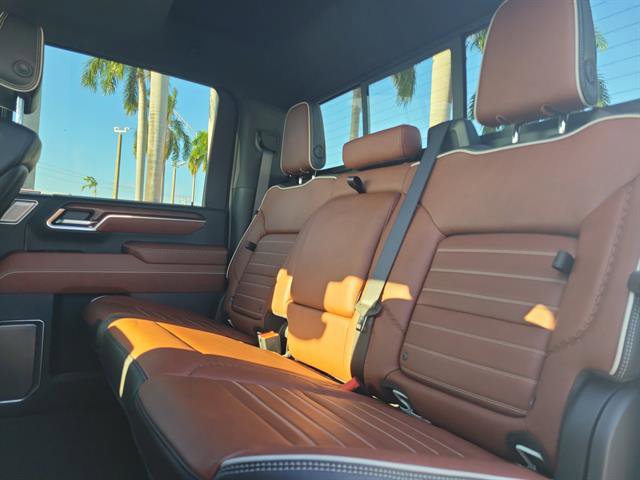 Used 2025 GMC Sierra 2500 Denali Ultimate w/ Max Trailering Package image 14