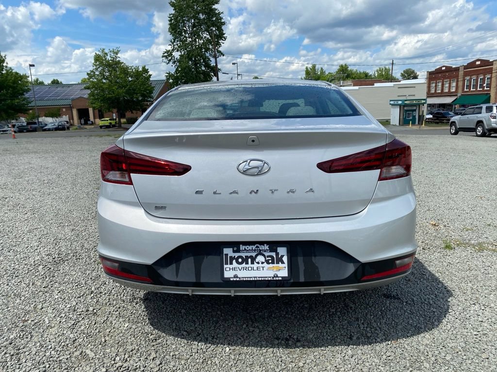 Used 2019 Hyundai Elantra SE FWD image 5