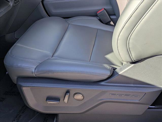 New 2026 Ford Expedition Active image 4