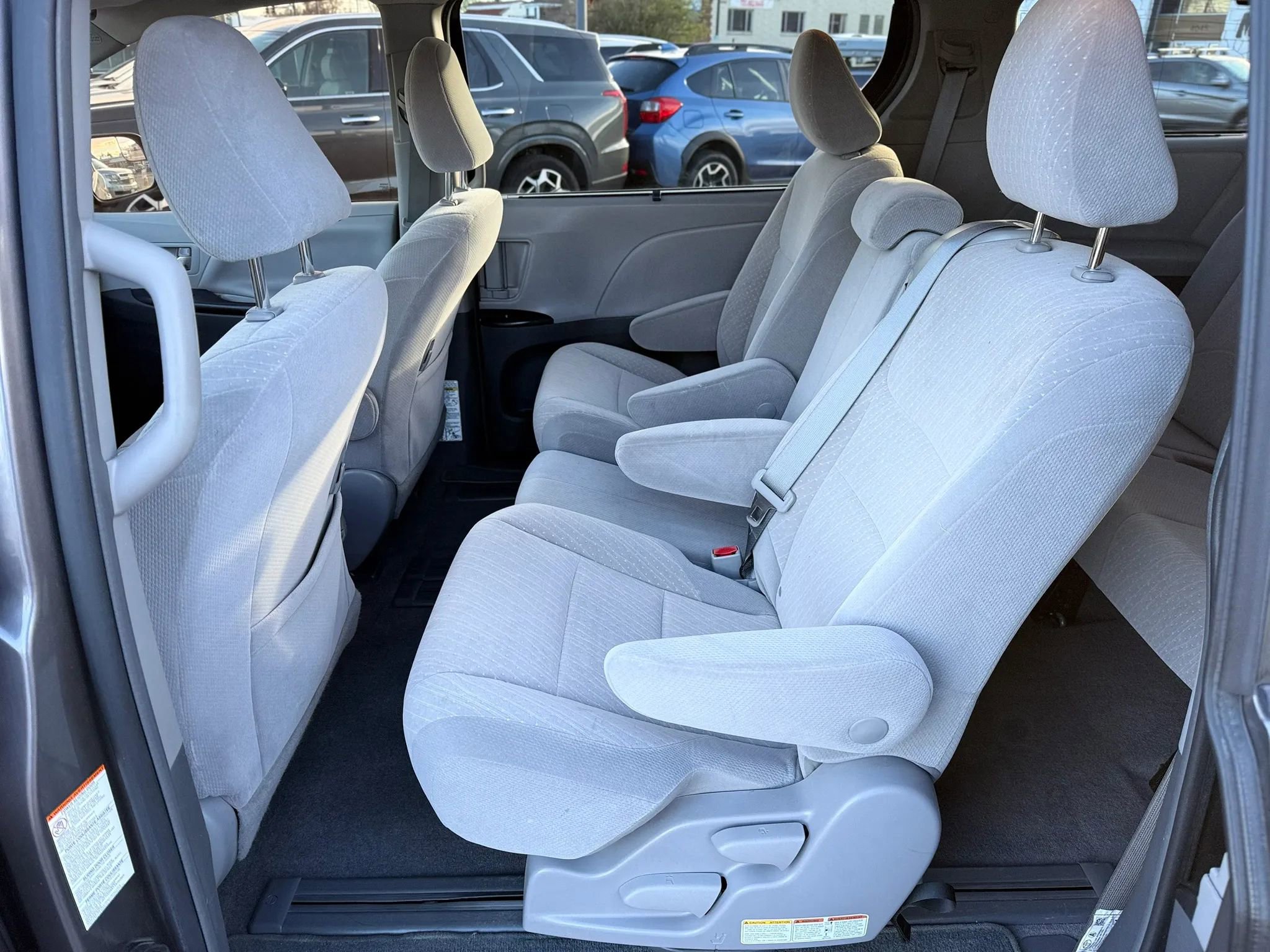 Used 2018 Toyota Sienna LE FWD image 15