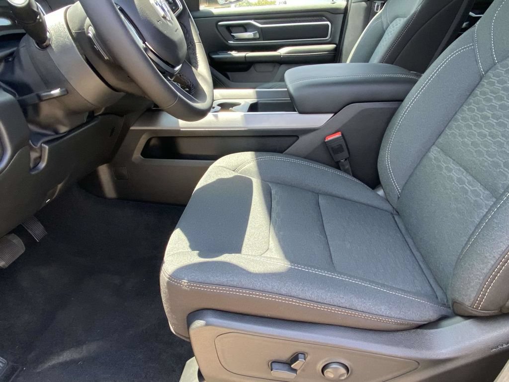 New 2026 RAM 1500 Big Horn AWD/4WD image 13