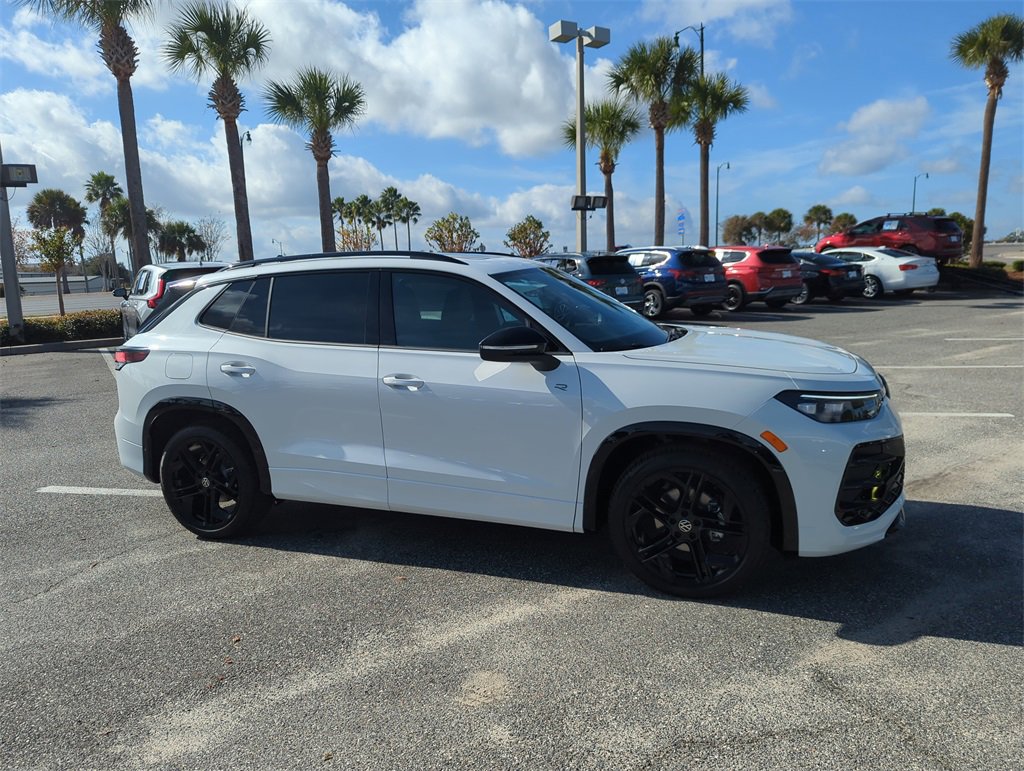 New 2026 Volkswagen Tiguan SE R-Line video 2