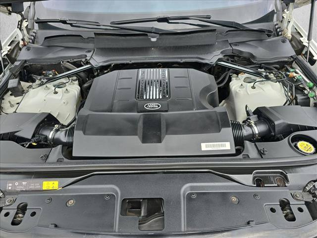 Used 2018 Land Rover Discovery HSE AWD/4WD image 30