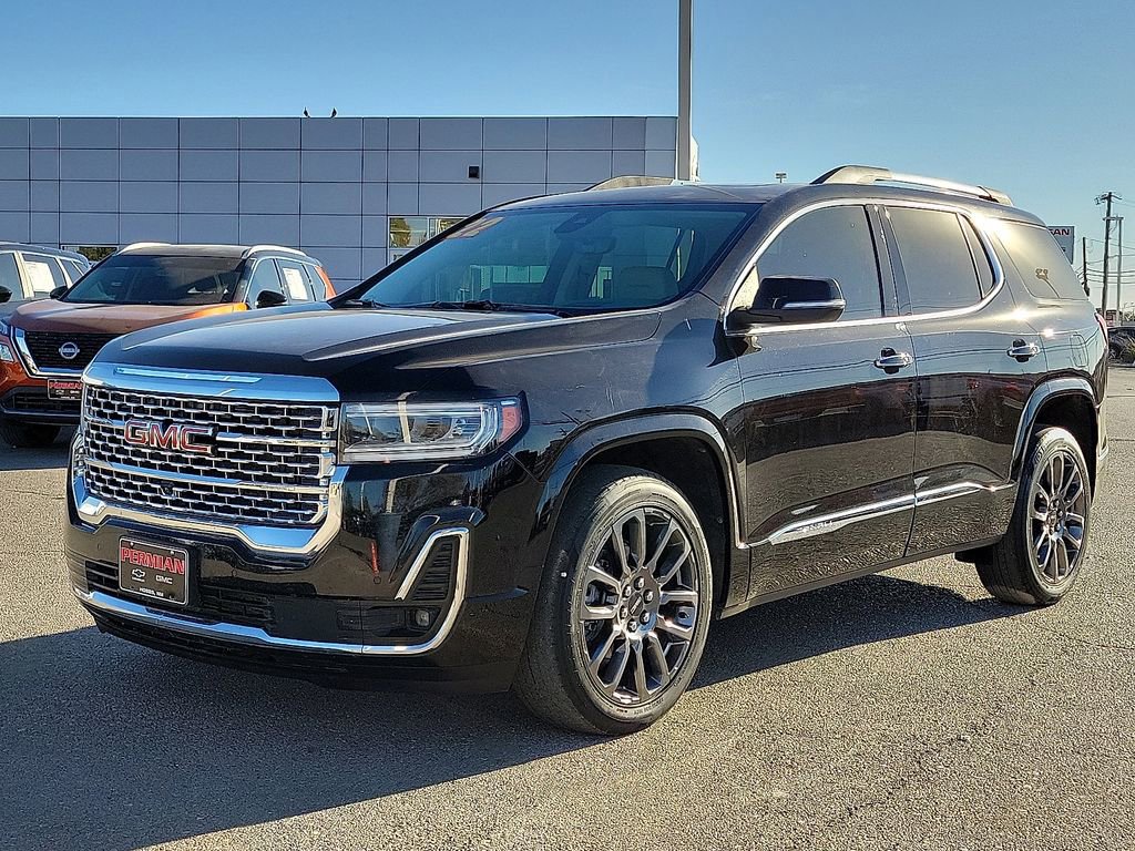 Used 2022 GMC Acadia Denali w/ Black Diamond Edition image 5