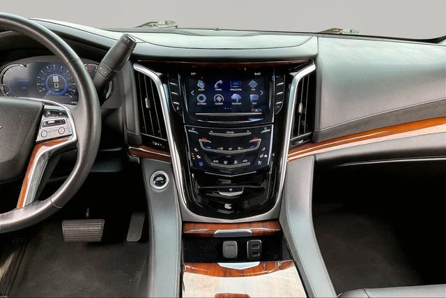 Used 2020 Cadillac Escalade Luxury image 8