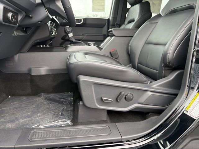 New 2026 Ford Bronco Outer Banks AWD/4WD image 14
