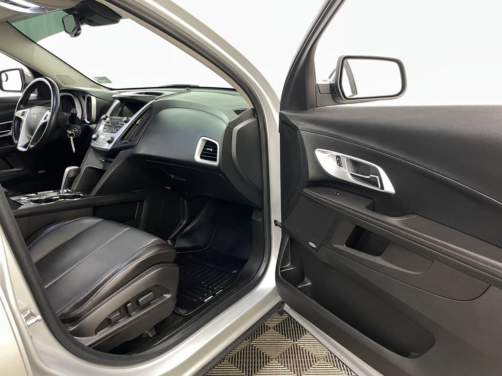 Certified 2015 Chevrolet Equinox LTZ FWD image 38