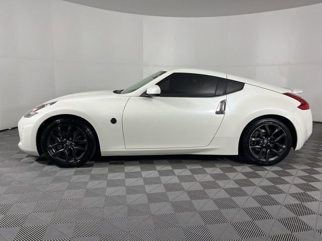 Used 2020 Nissan 370Z Coupe image 6