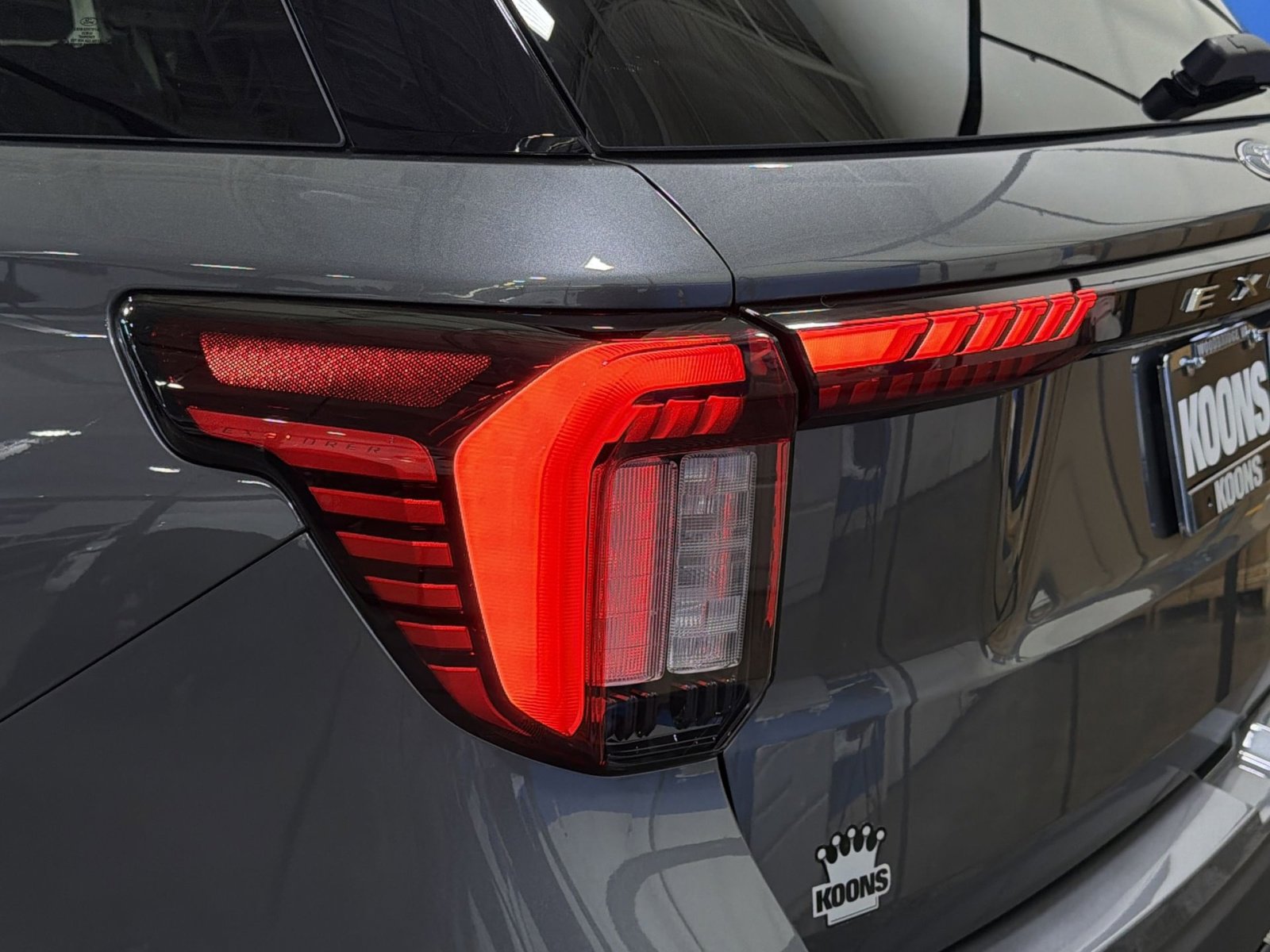 Used 2026 Ford Explorer Active AWD/4WD image 19