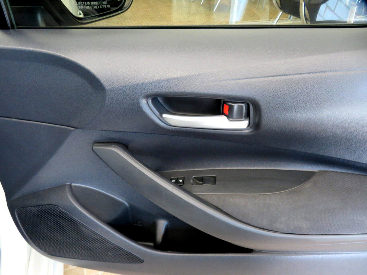 Used 2020 Toyota Corolla LE image 24