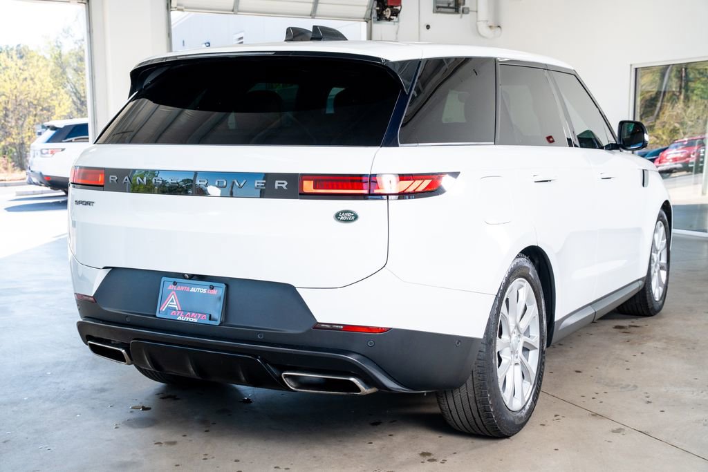 Used 2023 Land Rover Range Rover Sport SE image 6