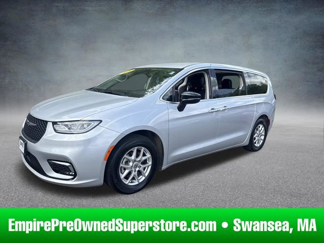 Used 2024 Chrysler Pacifica Touring-L FWD image 1