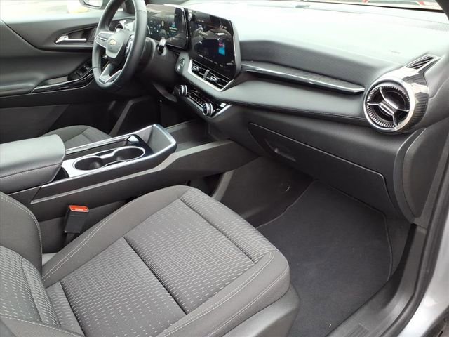 Used 2025 Chevrolet Equinox LT image 17