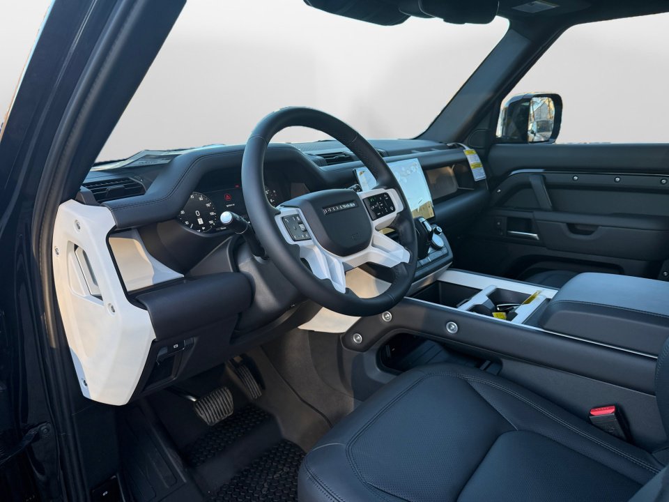 New 2026 Land Rover Defender 110 X-Dynamic SE AWD/4WD image 10