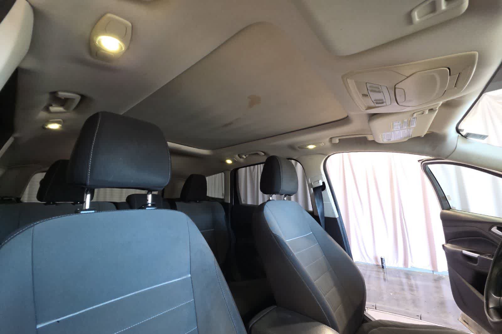 Used 2013 Ford Escape SE FWD image 19