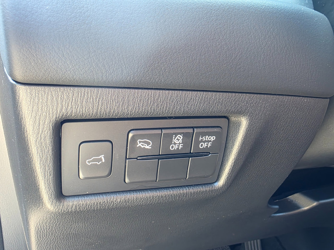 Used 2025 MAZDA CX-5 Carbon Edition image 13