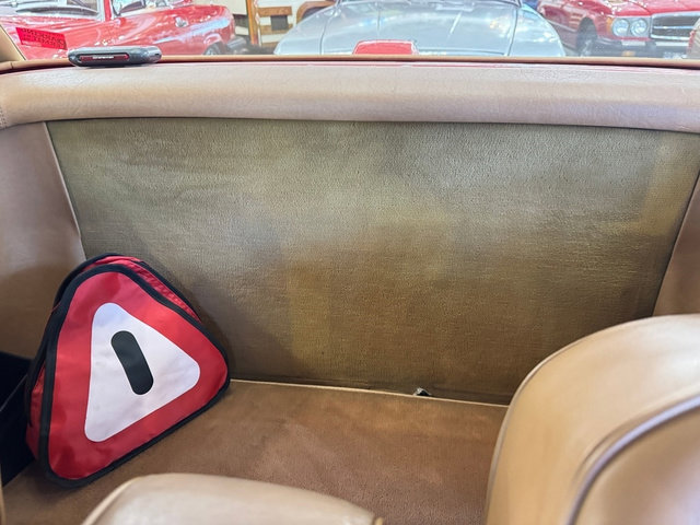 Used 1986 Mercedes-Benz 560 SL image 12