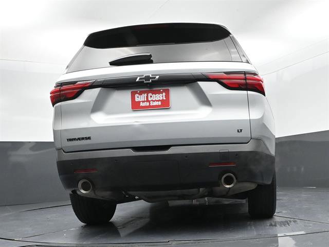 Used 2022 Chevrolet Traverse LT FWD image 38