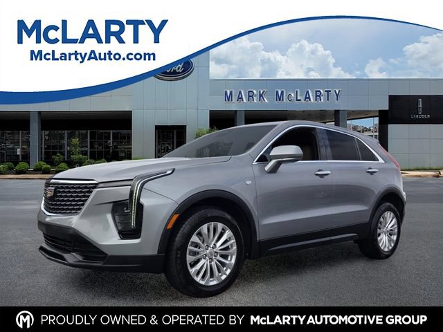 Used 2024 Cadillac XT4 Luxury w/ Cold Weather Package FWD image 1