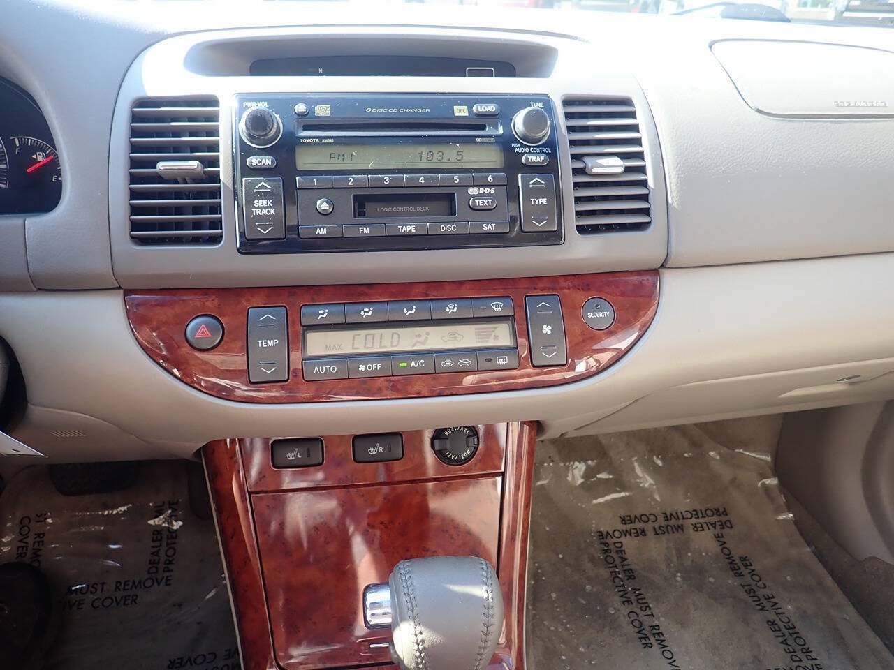 Used 2006 Toyota Camry XLE w/ VSC & Side Airbag Pkg FWD image 5