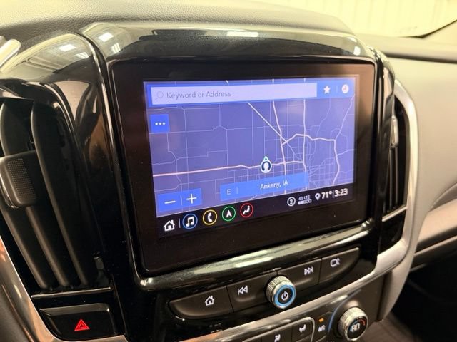 Certified 2020 Chevrolet Traverse LT w/ LT Premium Package AWD/4WD image 14