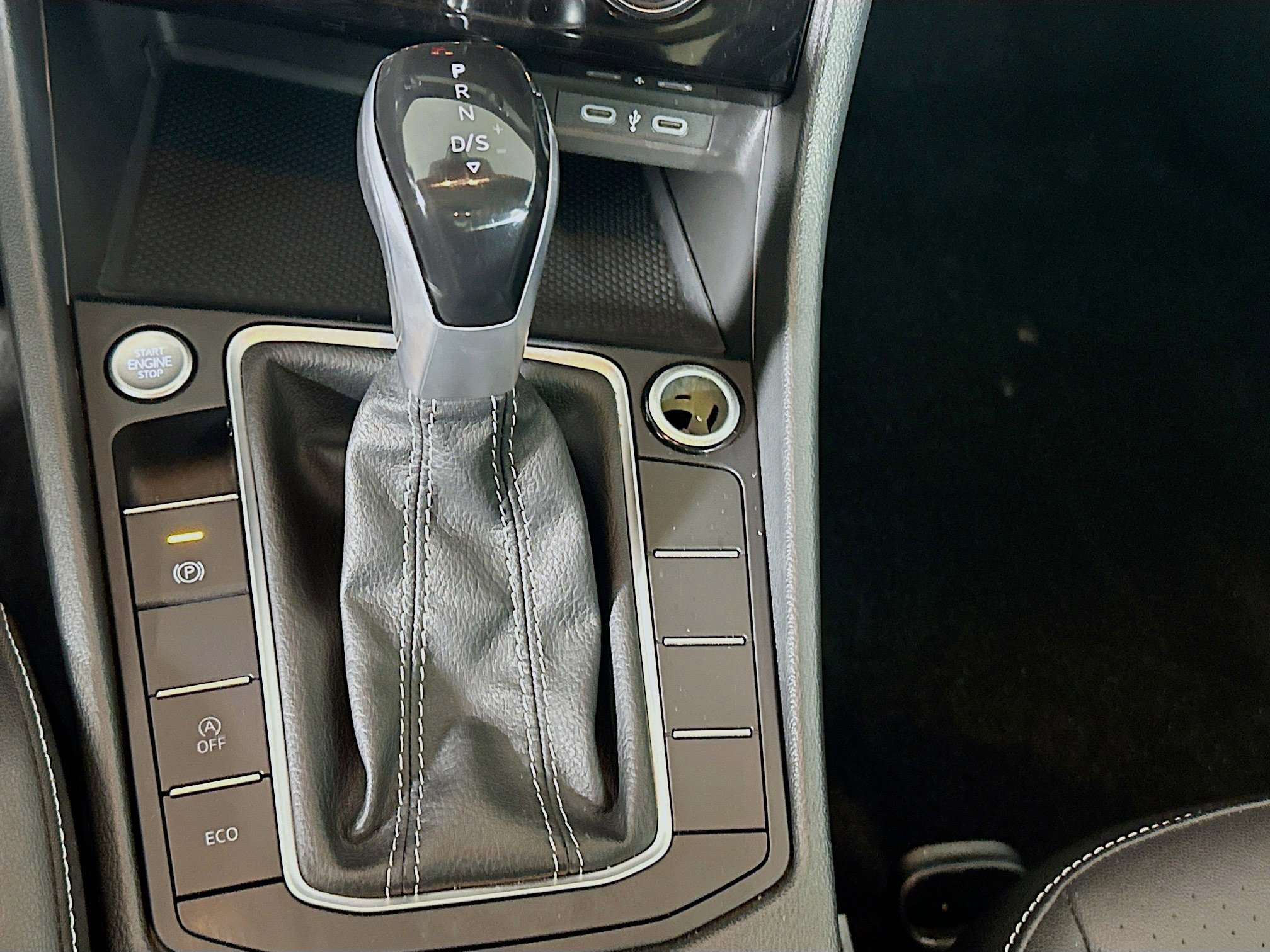 Used 2024 Volkswagen Jetta SE image 24