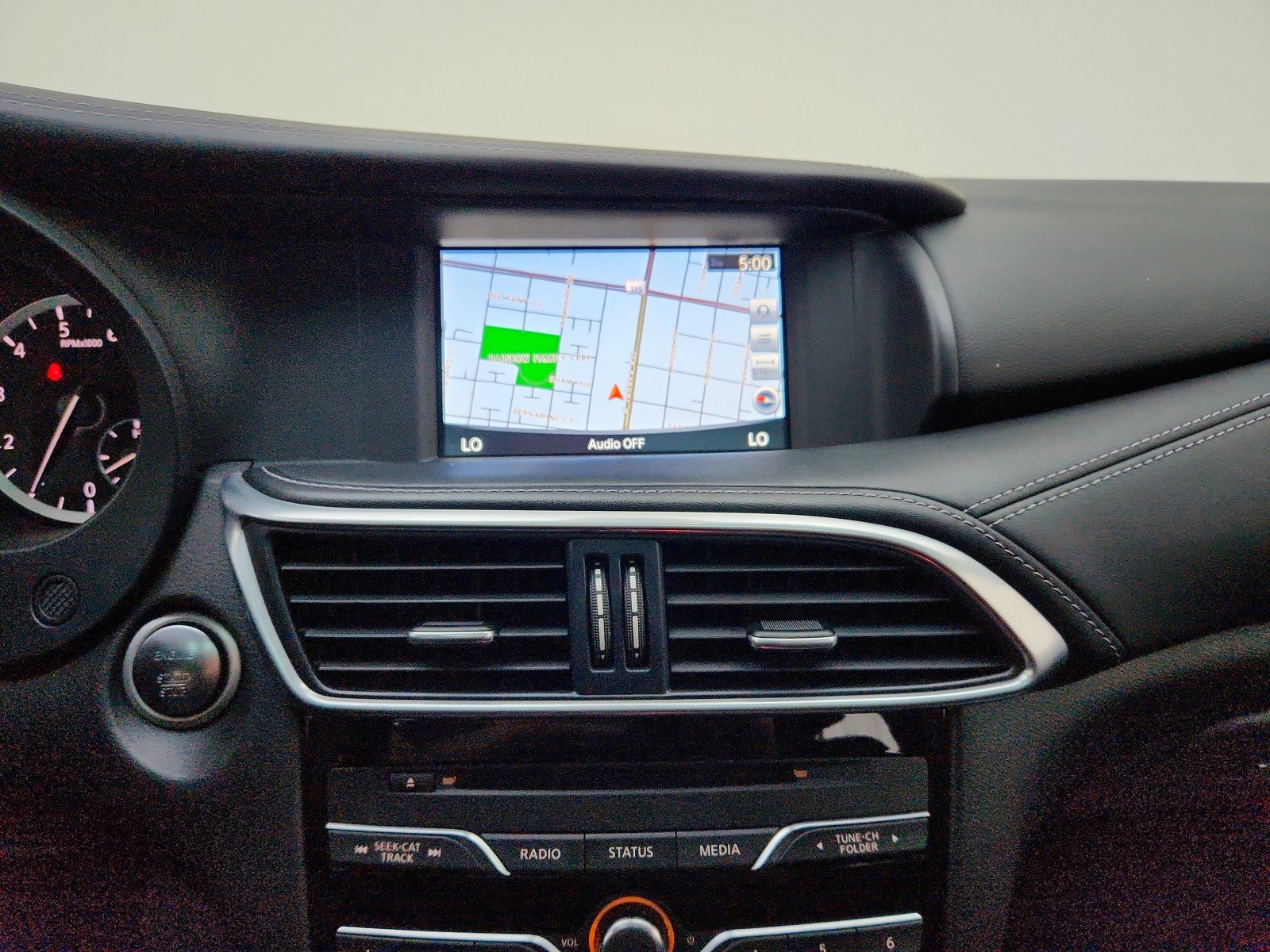 Used 2019 INFINITI QX30 w/ Cargo Package FWD image 20
