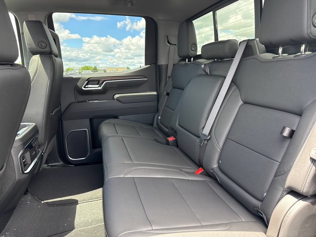 New 2026 GMC Sierra 1500 SLT w/ SLT Premium Package AWD/4WD image 33
