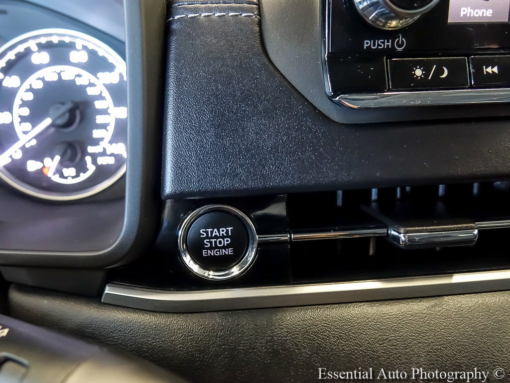 Used 2022 Mitsubishi Outlander ES FWD image 14
