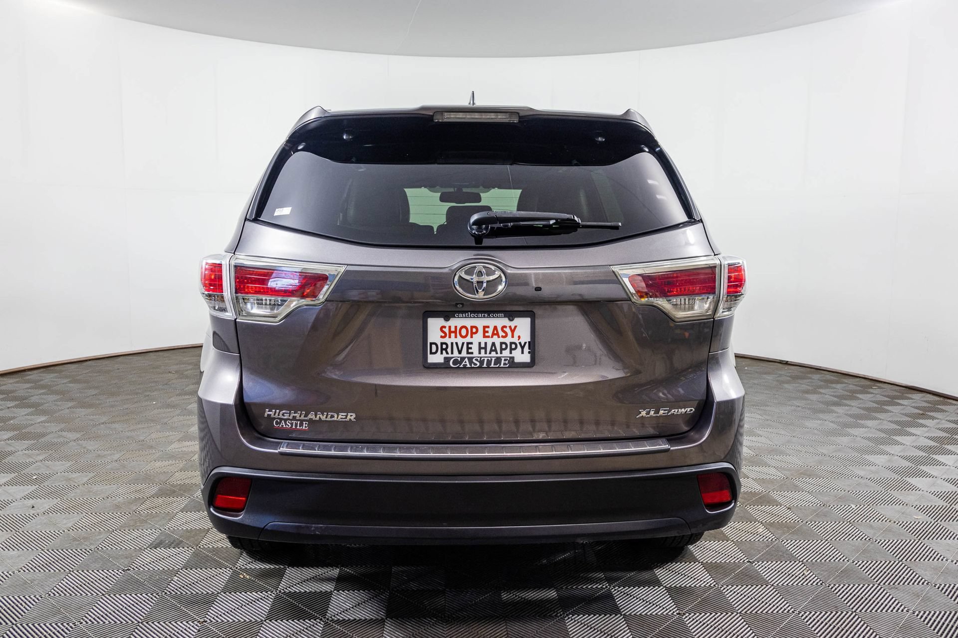 Used 2016 Toyota Highlander XLE AWD/4WD image 18