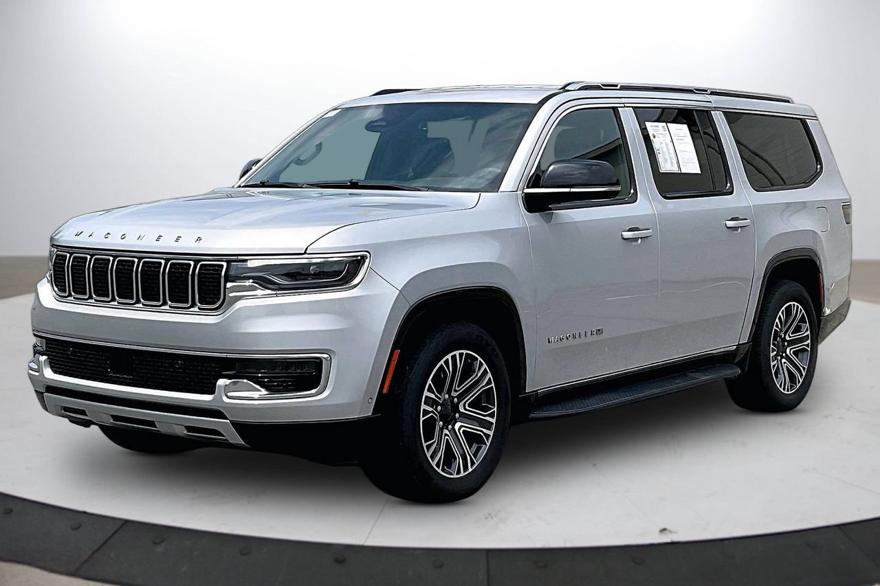 Certified 2024 Jeep Wagoneer L Series II w/ Flexible Seating Group AWD/4WD image 4