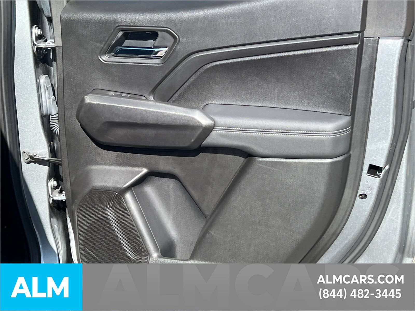Used 2025 GMC Canyon Elevation RWD image 18
