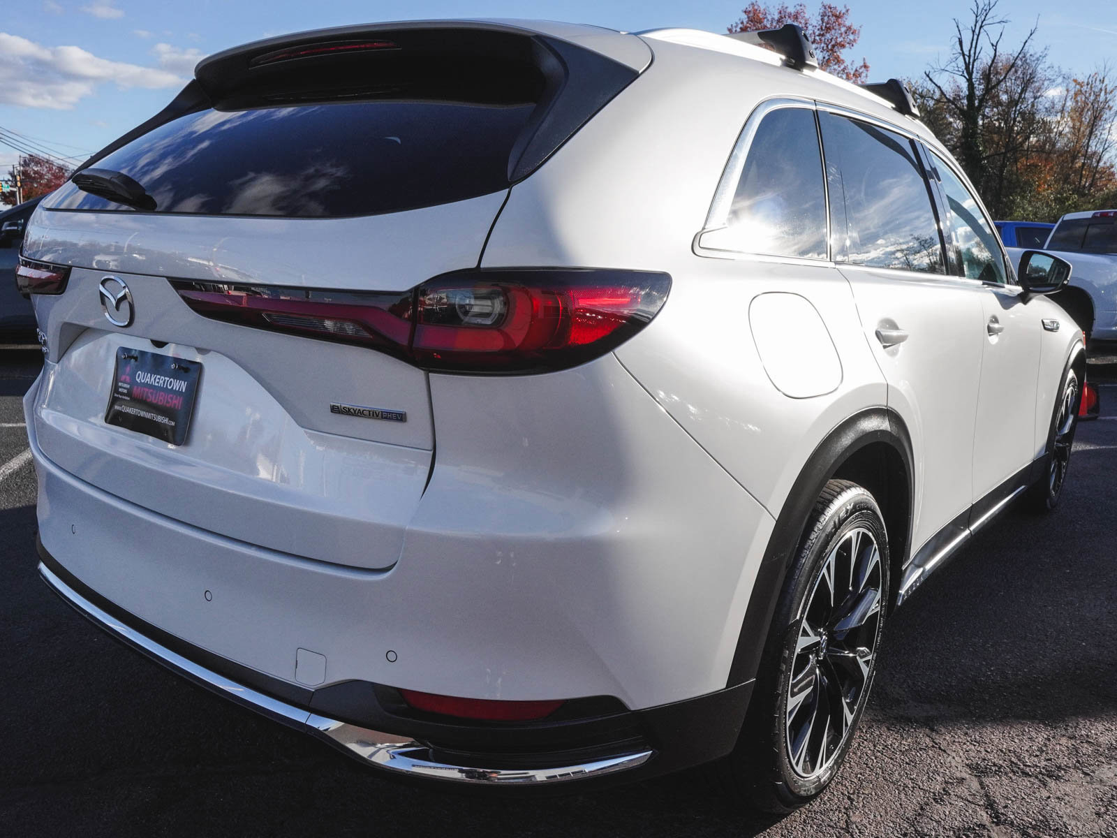 Used 2024 MAZDA CX-90 Plug-In Hybrid w/ Premium Pkg image 5