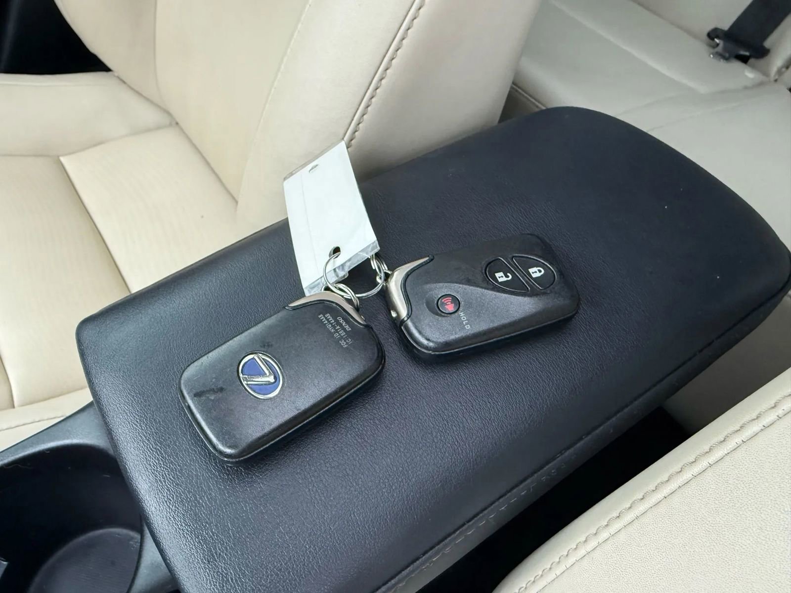 Used 2011 Lexus CT 200h Premium image 28