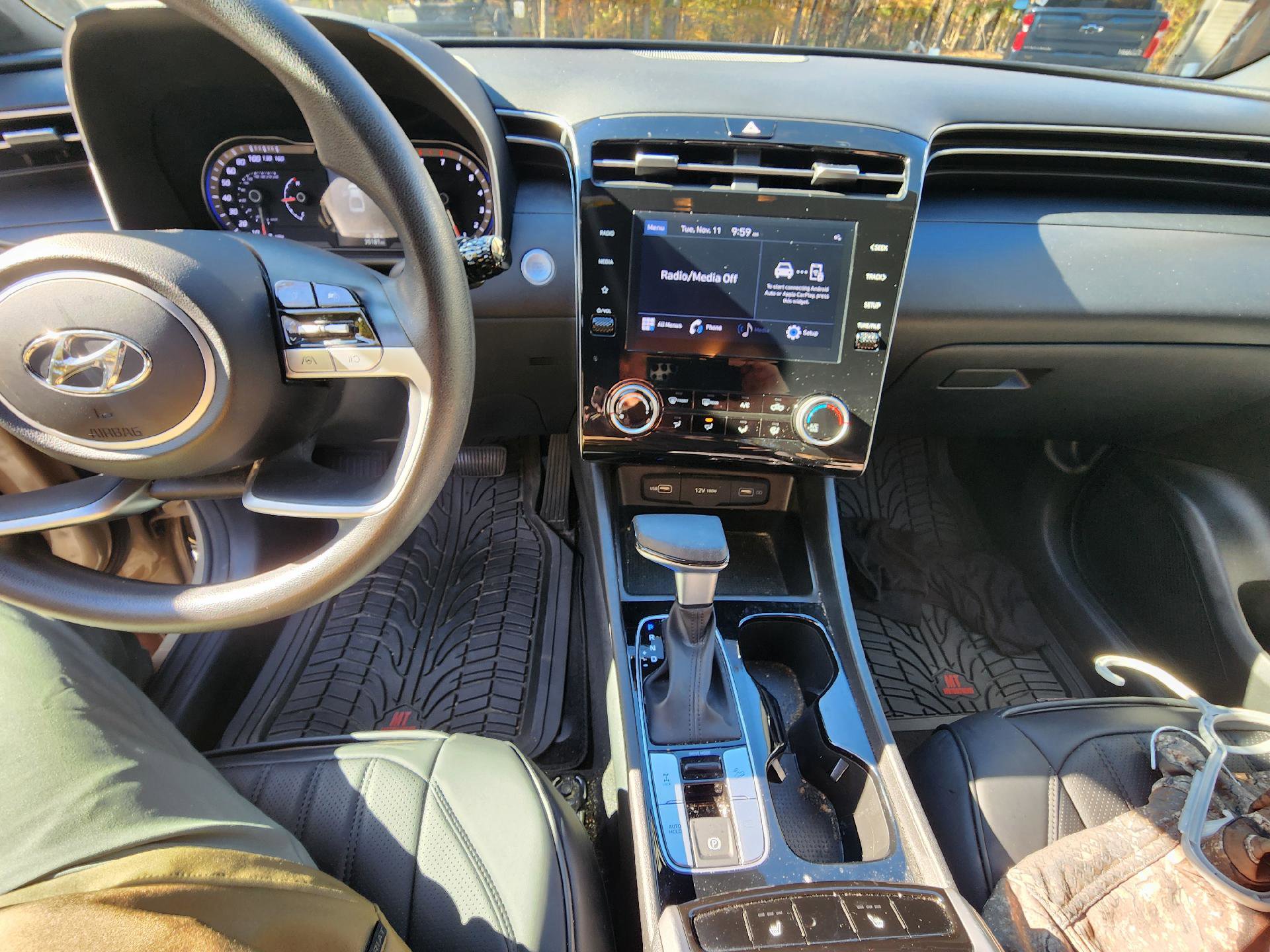 Used 2023 Hyundai Santa Cruz SEL image 13