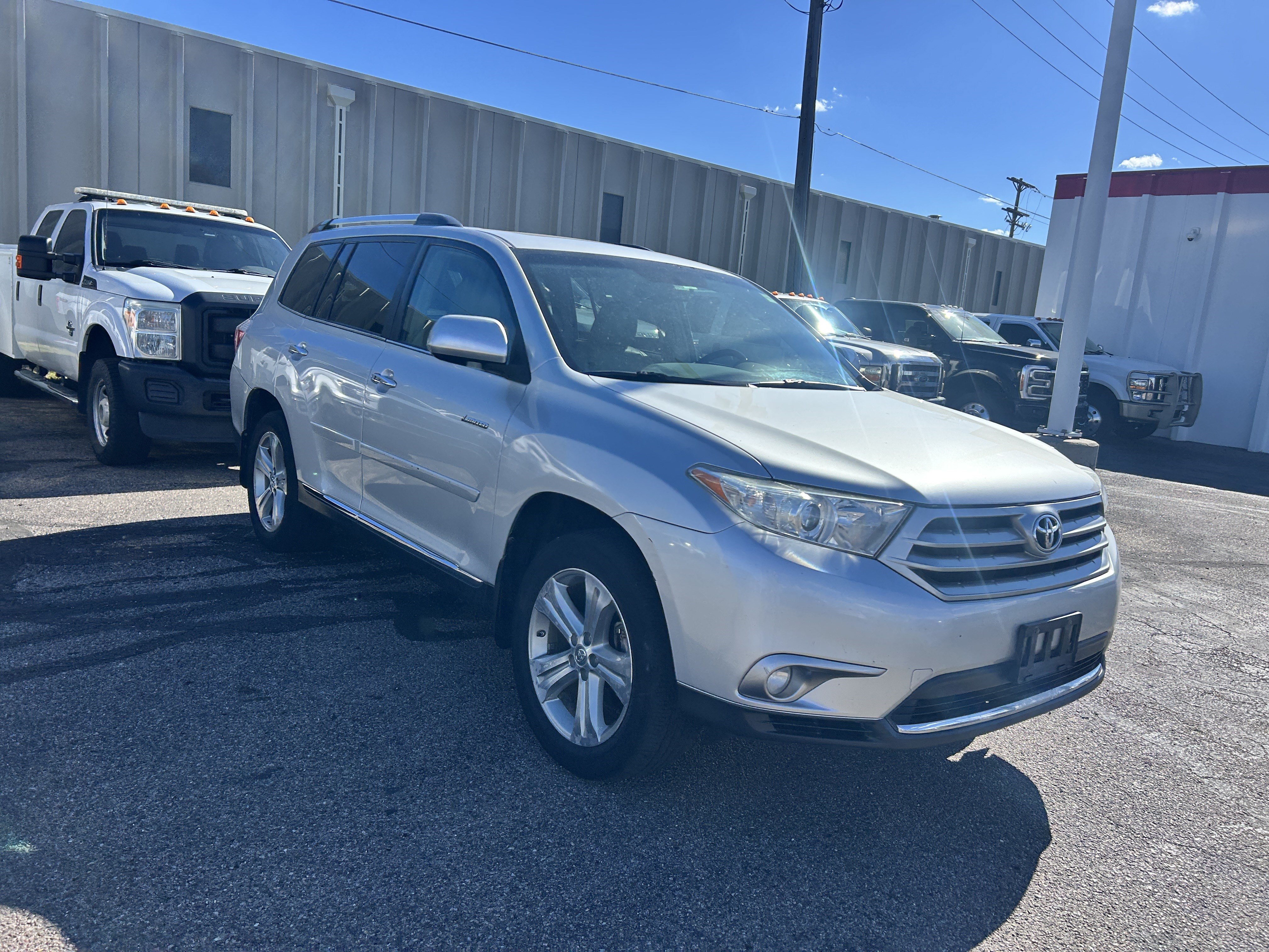 Used 2013 Toyota Highlander Limited AWD/4WD image 7
