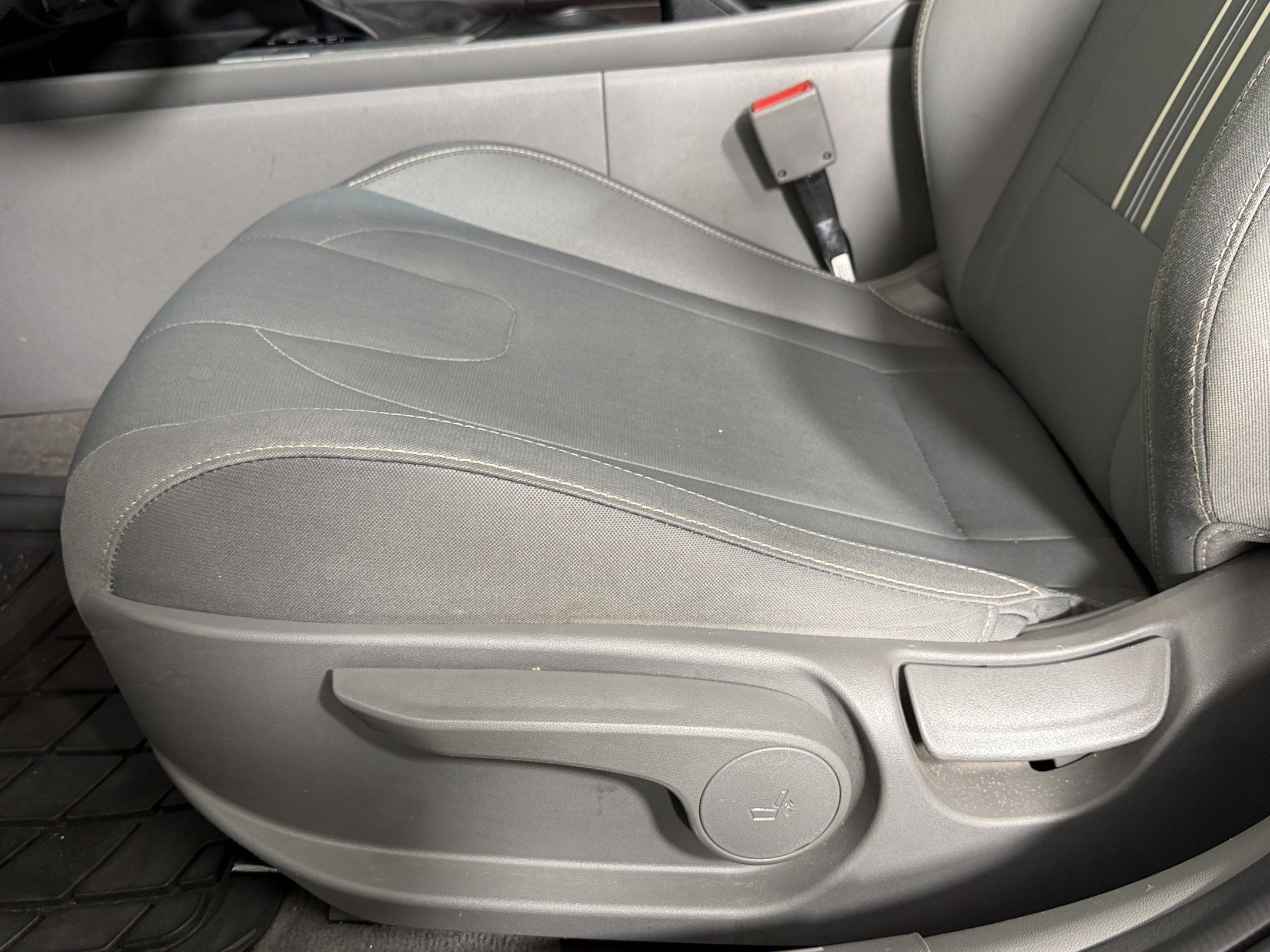 Used 2021 Hyundai Elantra SEL FWD image 13