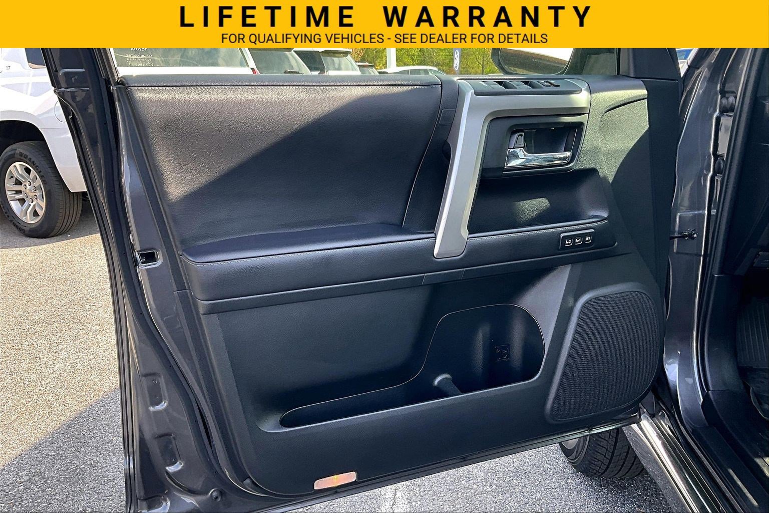 Used 2023 Toyota 4Runner Limited AWD/4WD image 19