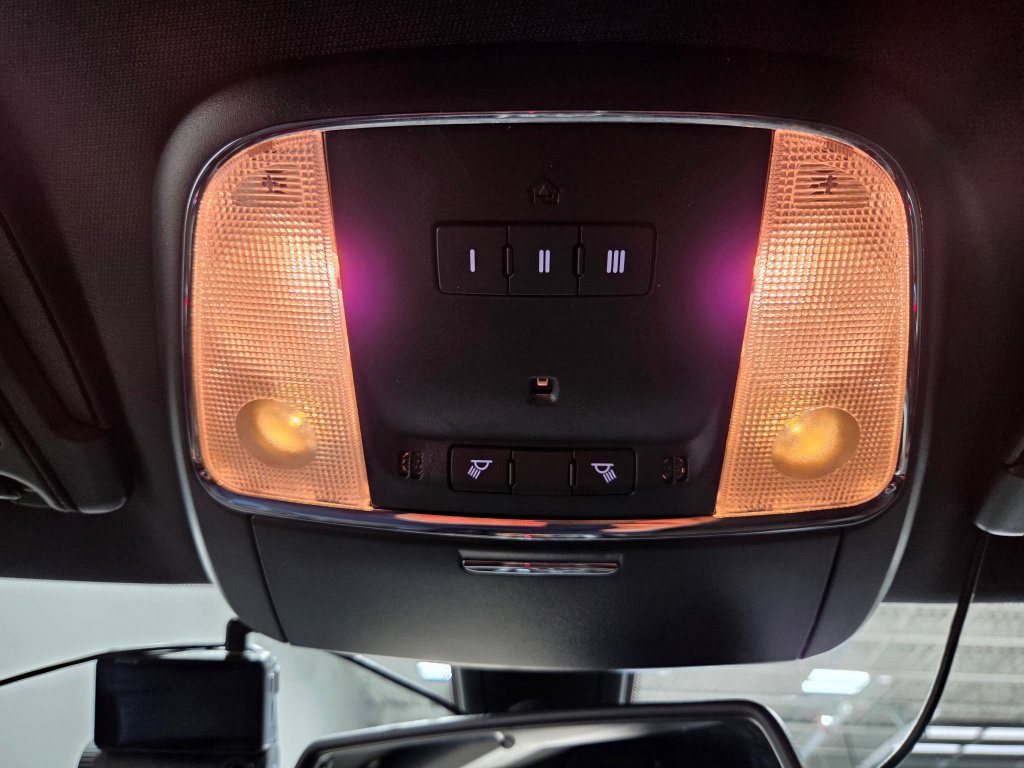Used 2023 Dodge Charger R/T w/ Daytona Edition Group RWD image 46