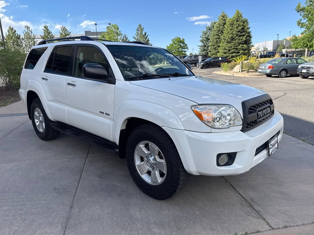 Used 2006 Toyota 4Runner SR5 AWD/4WD image 4