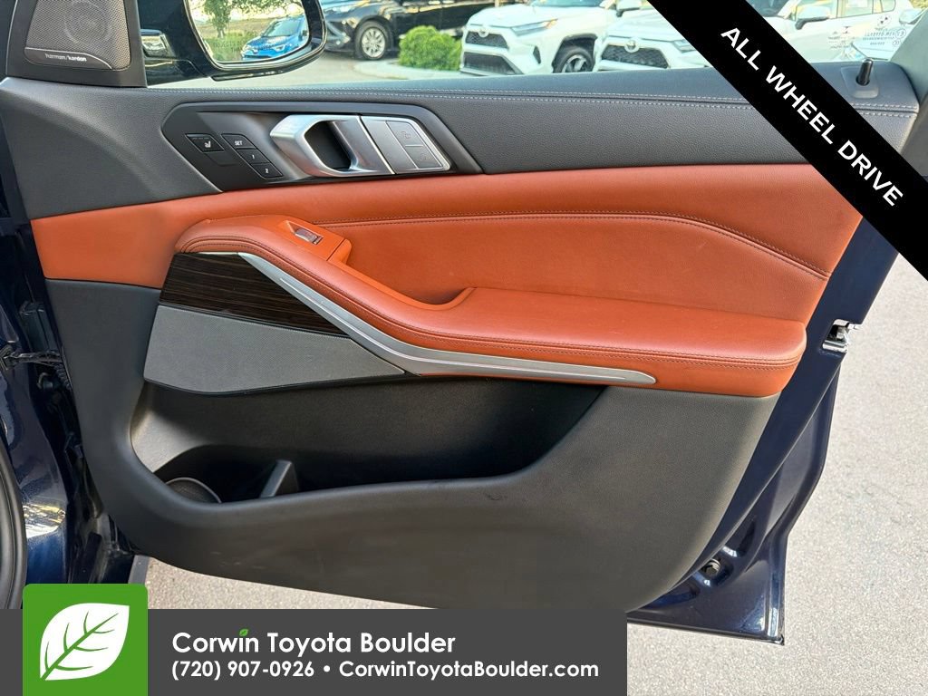 Used 2021 BMW X7 M50i w/ Cold Weather Package AWD/4WD image 10