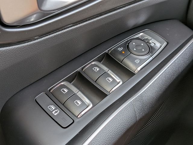 New 2026 Kia Sorento S w/ S Panoramic Sunroof Package FWD image 28