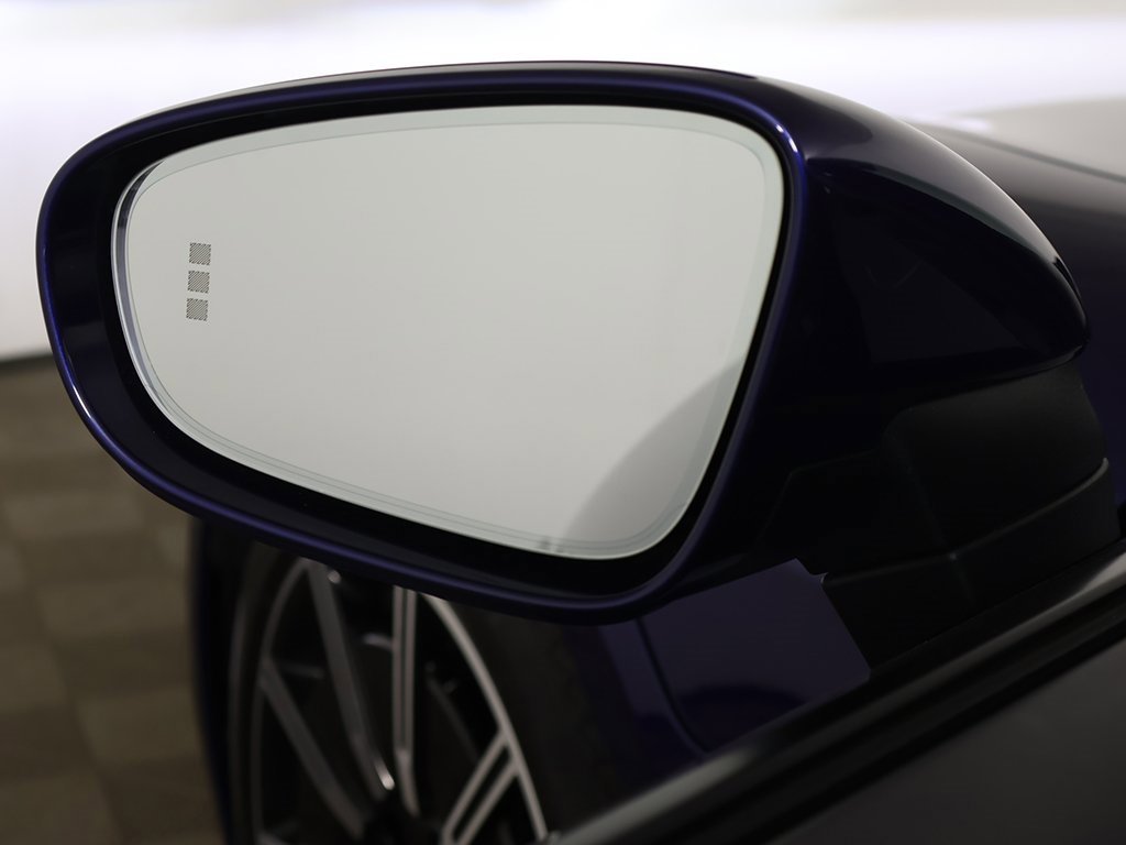 Used 2023 Porsche Taycan image 36