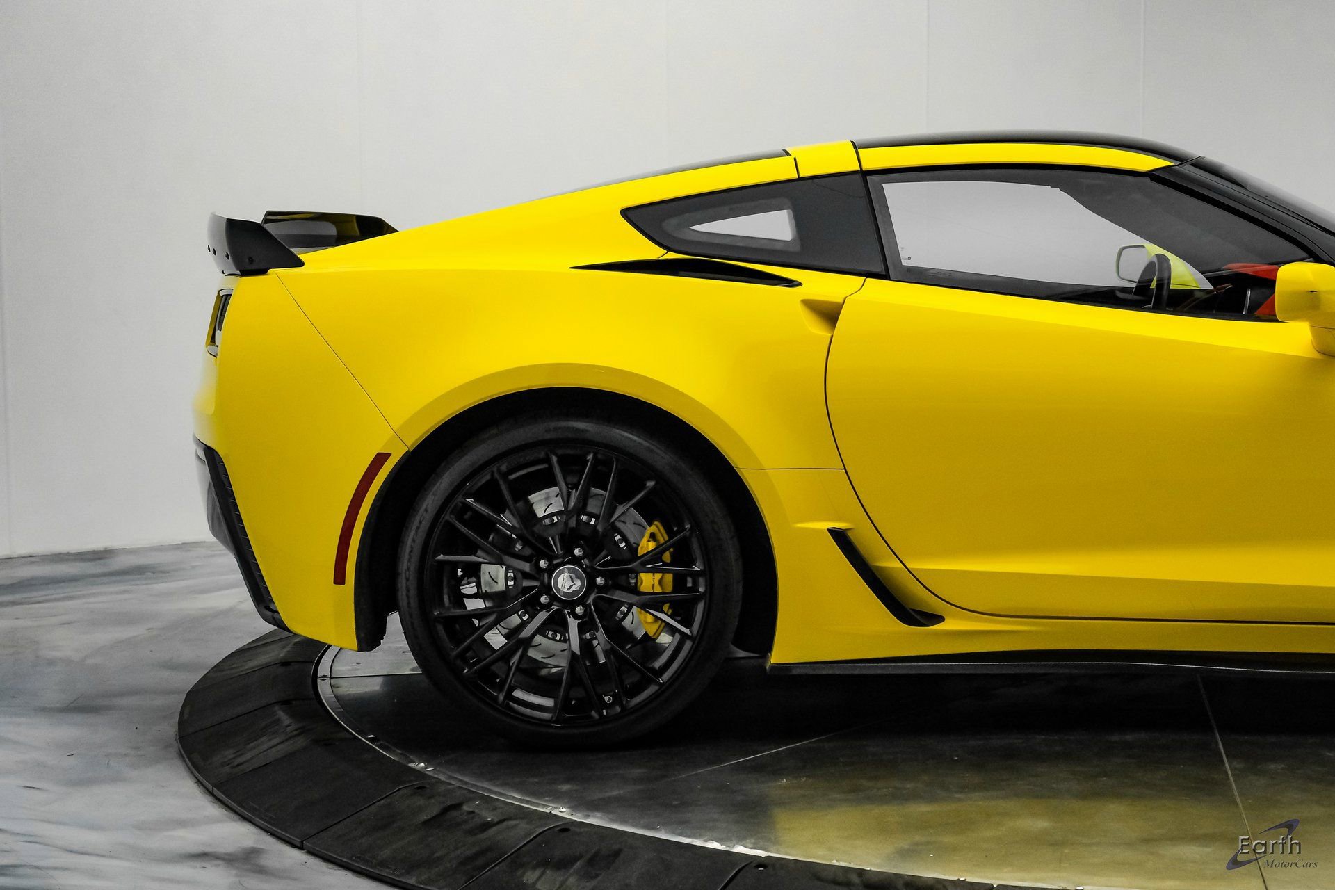 Used 2018 Chevrolet Corvette Z06 image 36