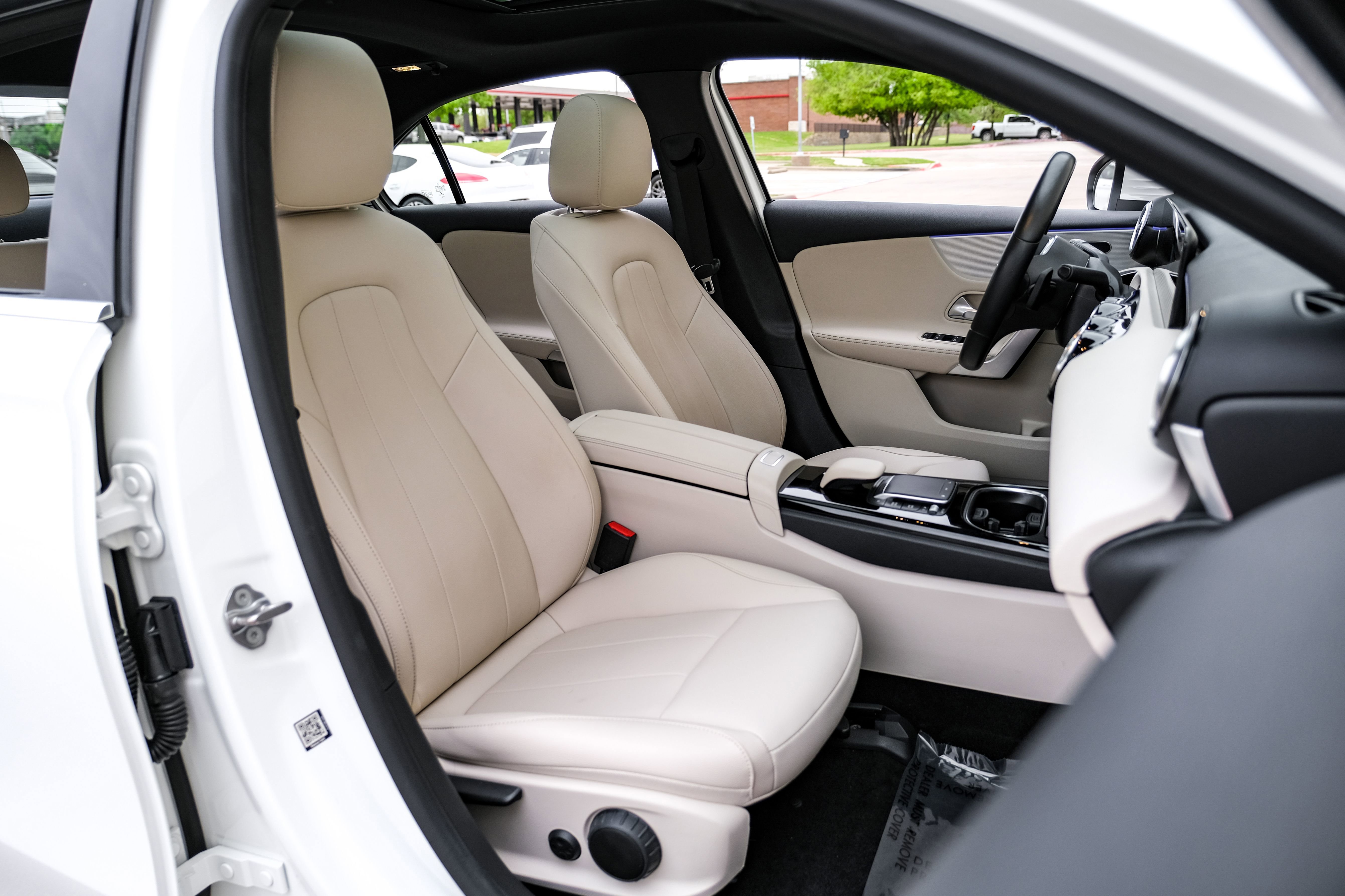 Used 2022 Mercedes-Benz A 220 image 34