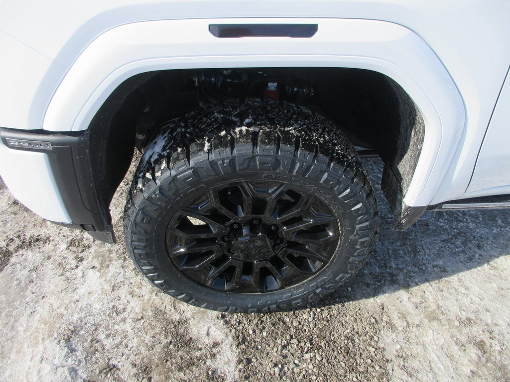 New 2026 GMC Sierra 2500 Denali Ultimate image 13