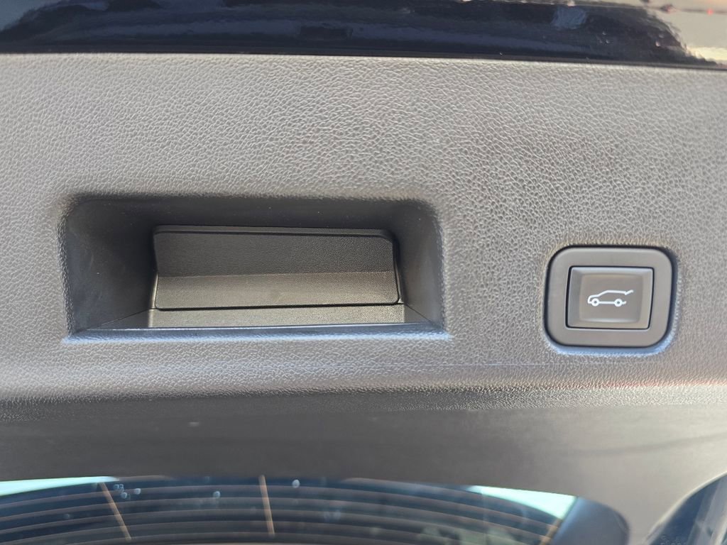 Certified 2025 Buick Enclave Sport Touring image 32